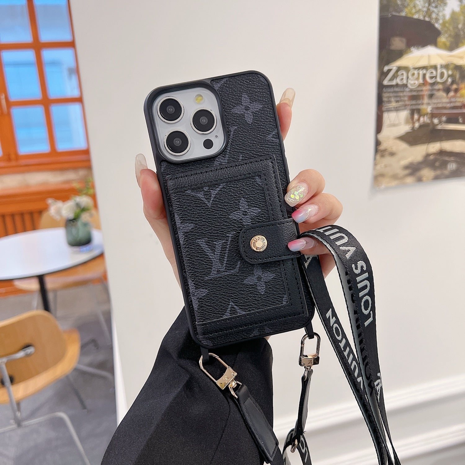 L CLASSIC POCKET & LANYARD