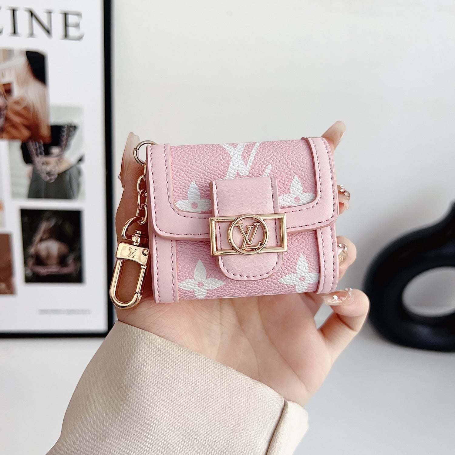 L AIRPODS BAG LEATHER