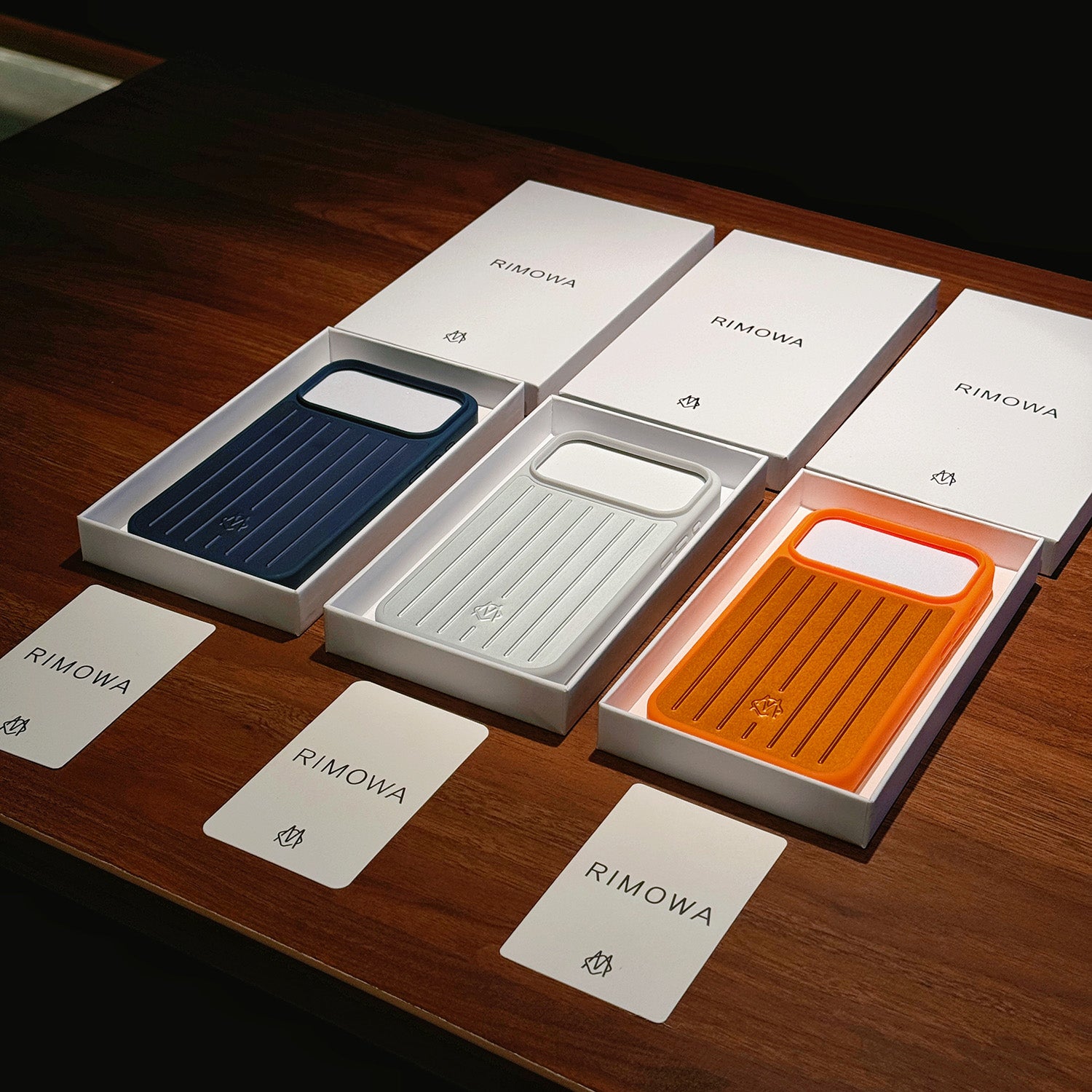 BAG IPHONE CASES COLORFUL