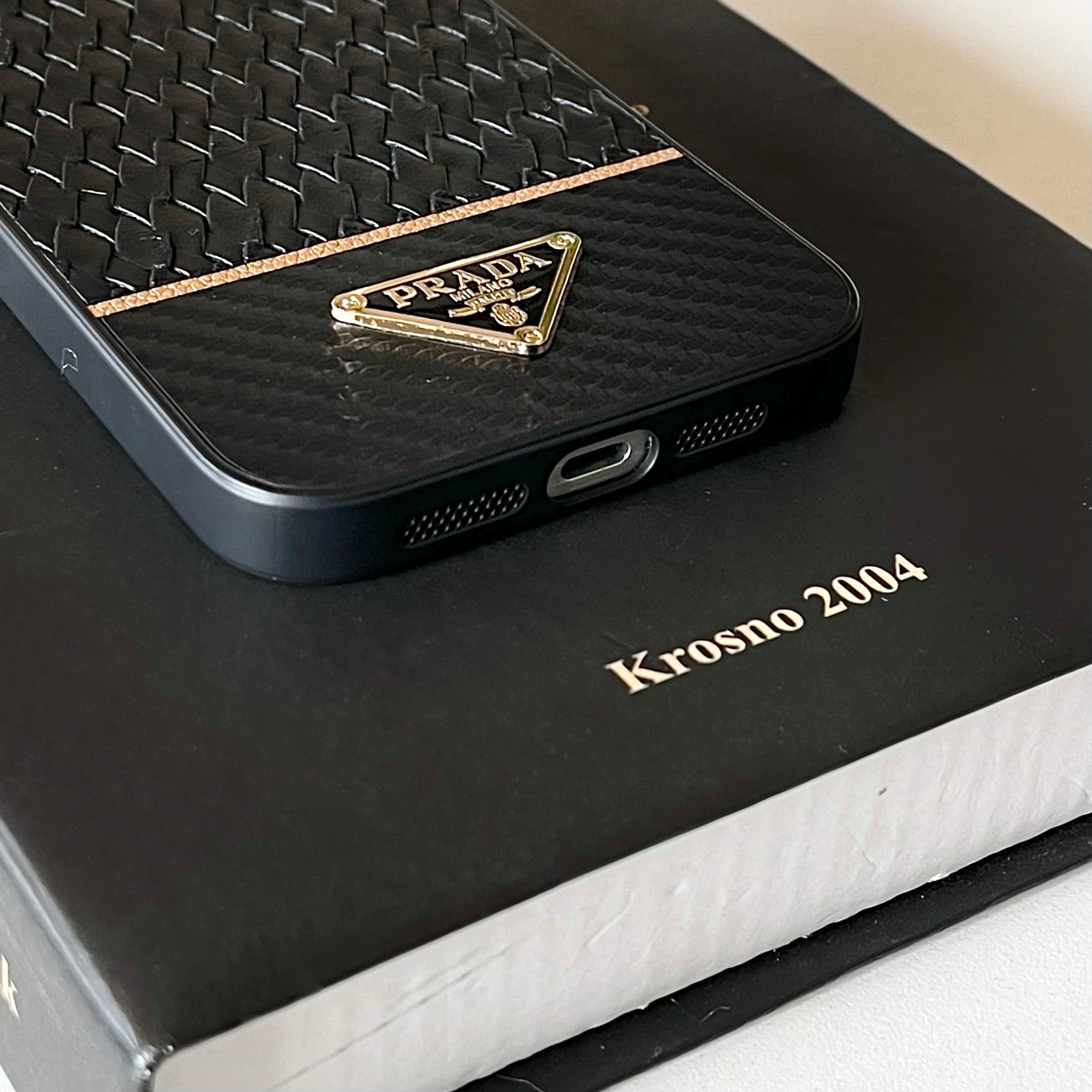 PRD GOLD & BLK