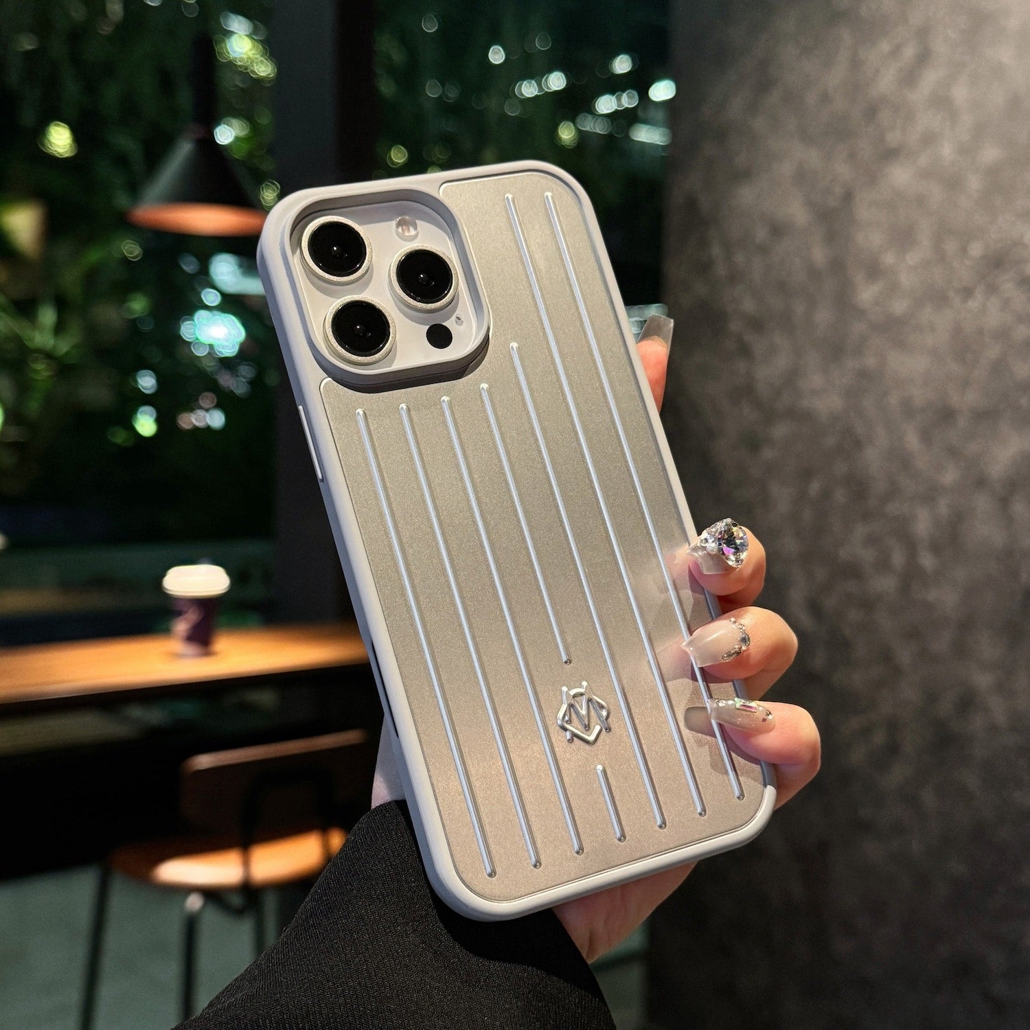 BAG IPHONE CASES