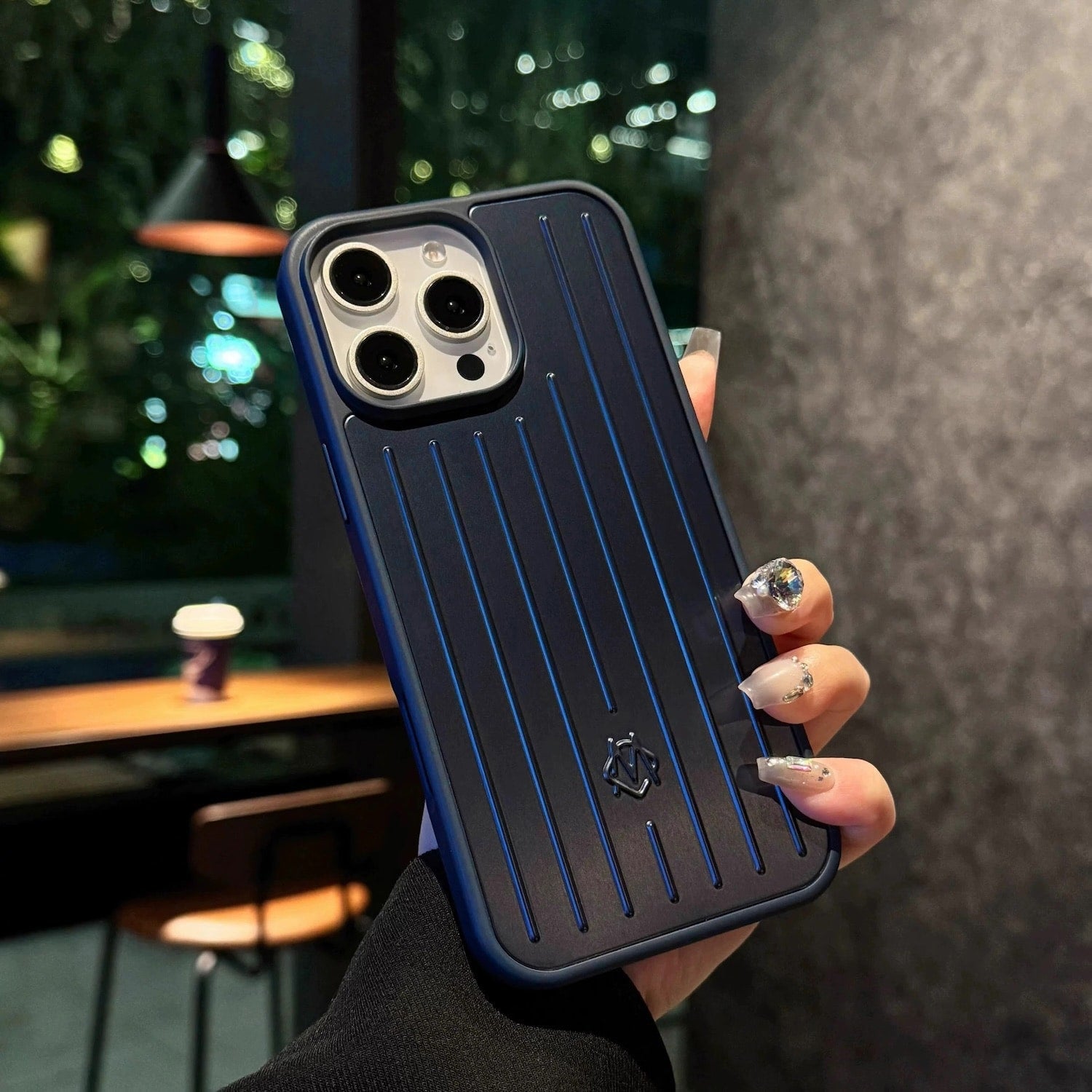 BAG IPHONE CASES
