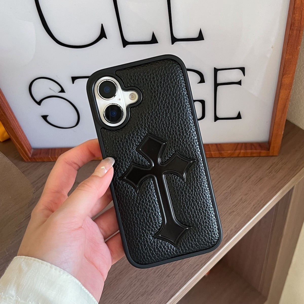 CR HEART LEATHER Black