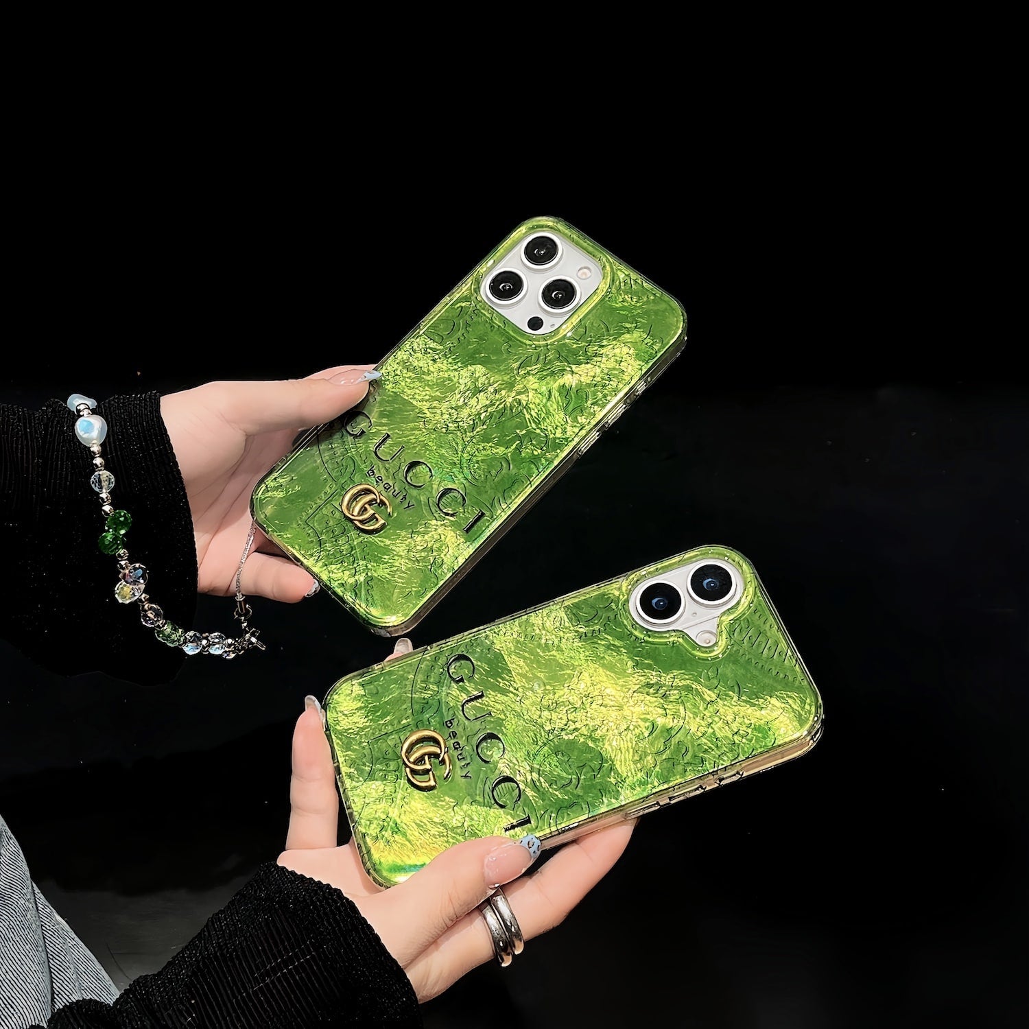 GG GREEN KEYCHAINS